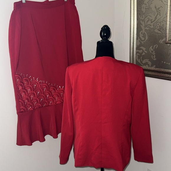 Ben Marc International Red 3 piece embellished suit blazer skirt satin cami 14 - Picture 6 of 10